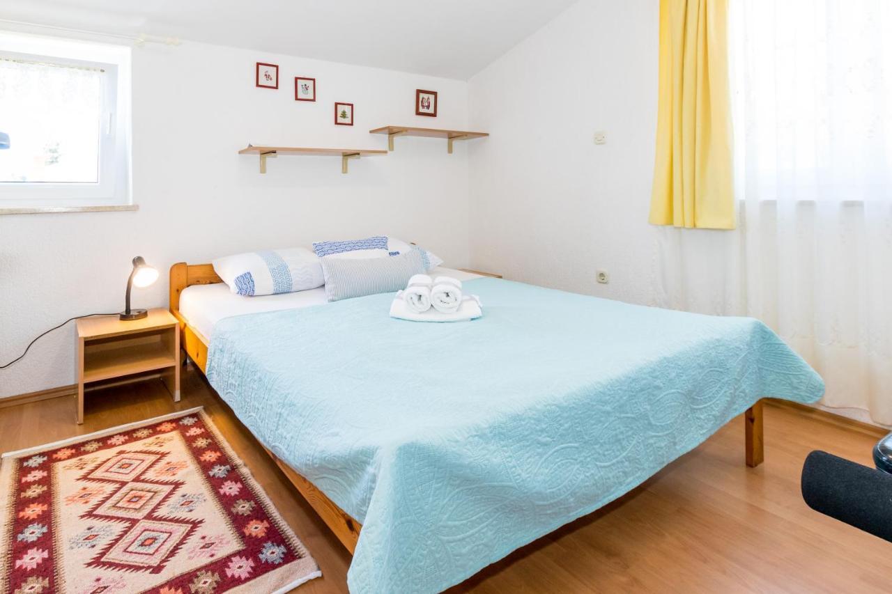 Cozy Apartments Emina Near The Sea Premantura Ngoại thất bức ảnh